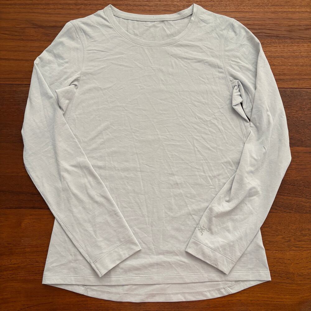 Arc'teryx Women's Taema Crew White Long Sleeve Performance Shirt Top size XS